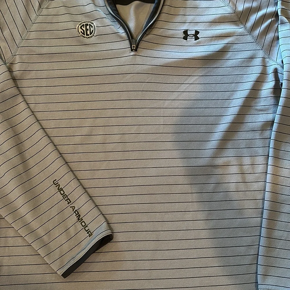 Under Armour Men’s Grey horiz striped 1/4 zip performance all season gear Sz XL - Picture 3 of 4